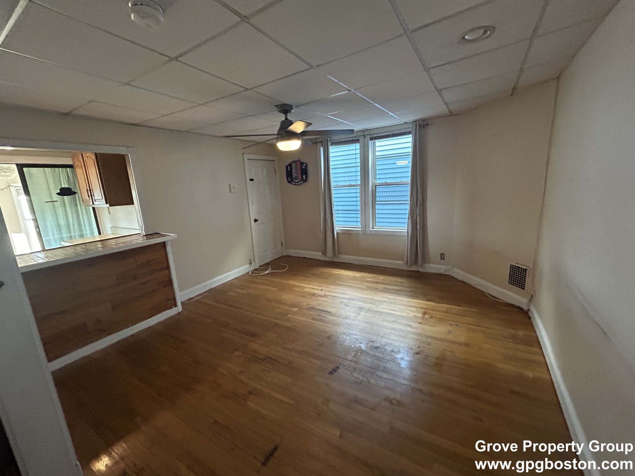 4 bed, 1 bath apartment for rent at 626 East 3rd St Unit 2, South Boston — photo 7 of 9