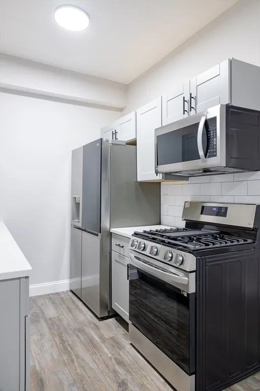 4 bed, 1 bath apartment for rent at 626 East 6th St Unit 2, South Boston — photo 9 of 10