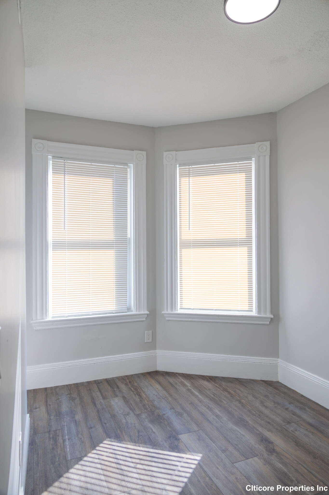4 bed, 1 bath apartment for rent at 626 East 6th St Unit 3, South Boston — photo 5 of 5