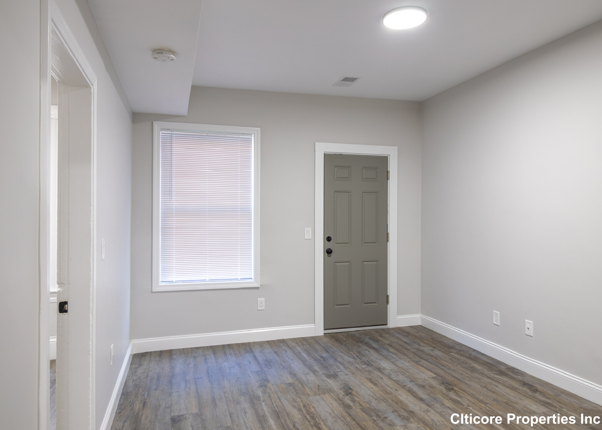 4 bed, 1 bath apartment for rent at 626 East 6th St Unit 3, South Boston — photo 3 of 5