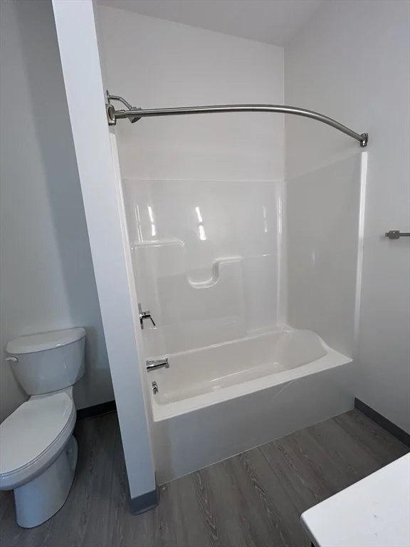2 bed, 1 bath apartment for rent at 626 Main St Unit 202, Dennis Port — photo 13 of 21