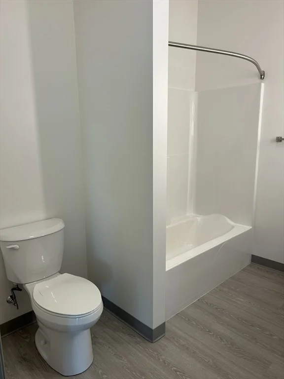 2 bed, 1 bath apartment for rent at 626 Main St Unit 202, Dennis Port — photo 14 of 21
