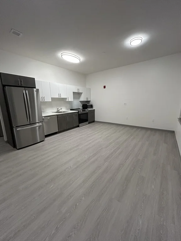 1 bed, 1 bath apartment for rent at 626 Main St Unit 208, Dennis Port — photo 4 of 15