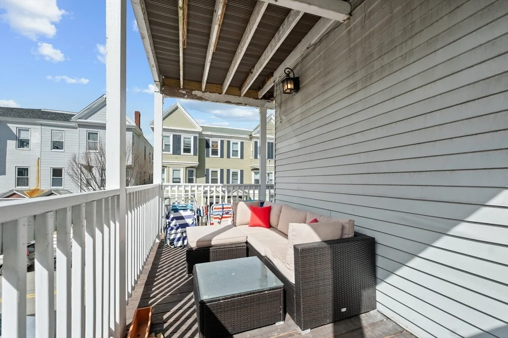 3 bed, 2 bath apartment for rent at 627 E 6th St Unit 2, South Boston — photo 8 of 19