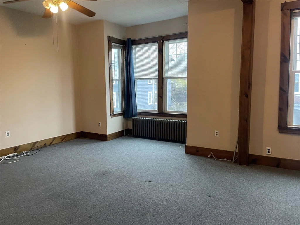 3 bed, 1 bath apartment for rent at 628 East 3rd St Unit 2, South Boston — photo 8 of 21