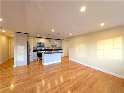 3 bed, 3 bath apartment for rent at 628 Trapelo Rd Unit 2, Belmont — photo 6 of 28