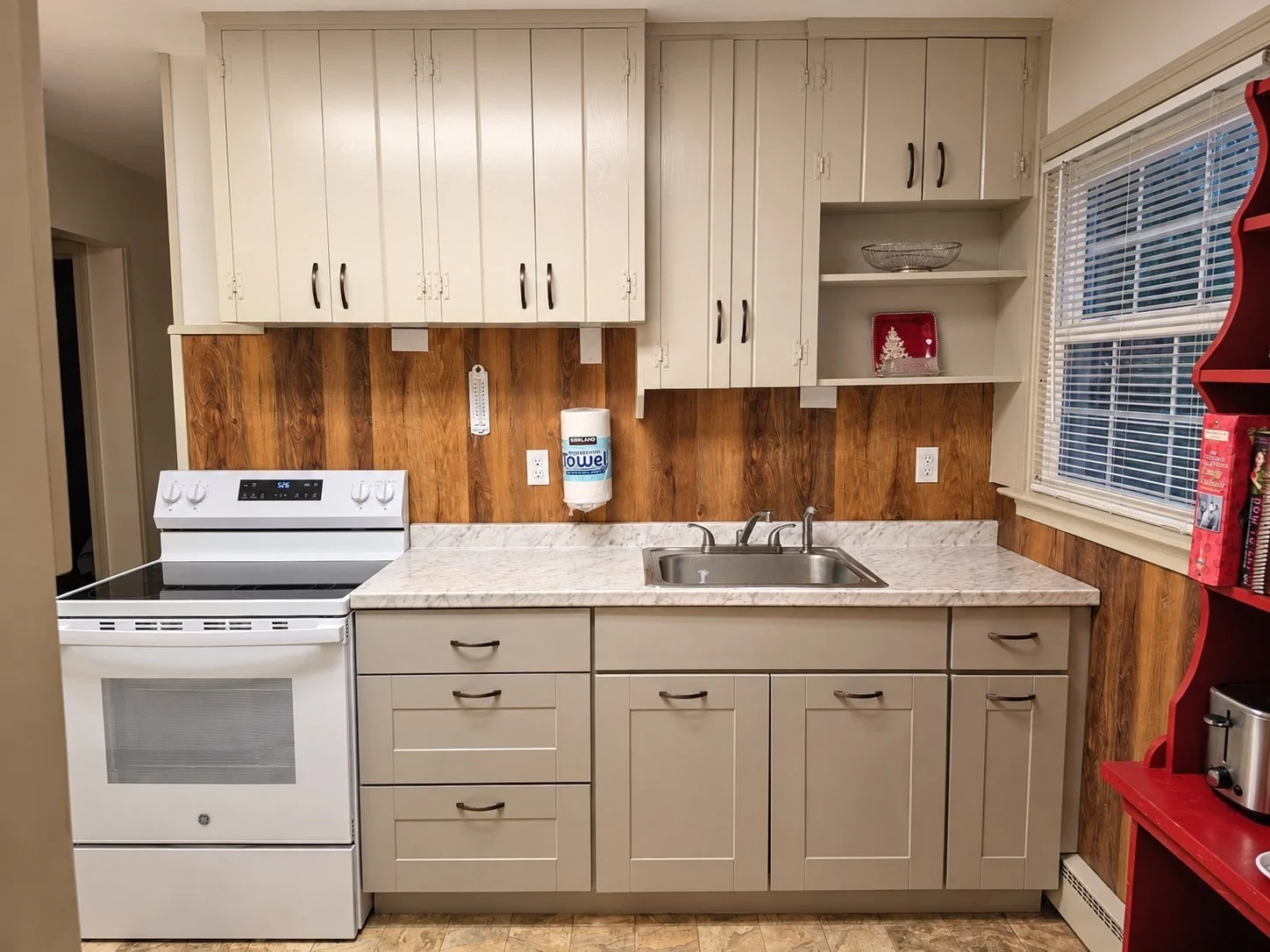 3 bed, 1 bath apartment for rent at 629 Granby Rd Unit 0, South Hadley — photo 2 of 31
