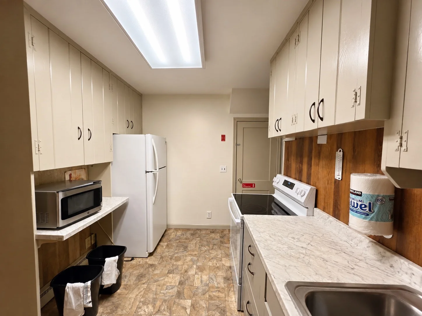3 bed, 1 bath apartment for rent at 629 Granby Rd Unit 0, South Hadley — photo 4 of 31