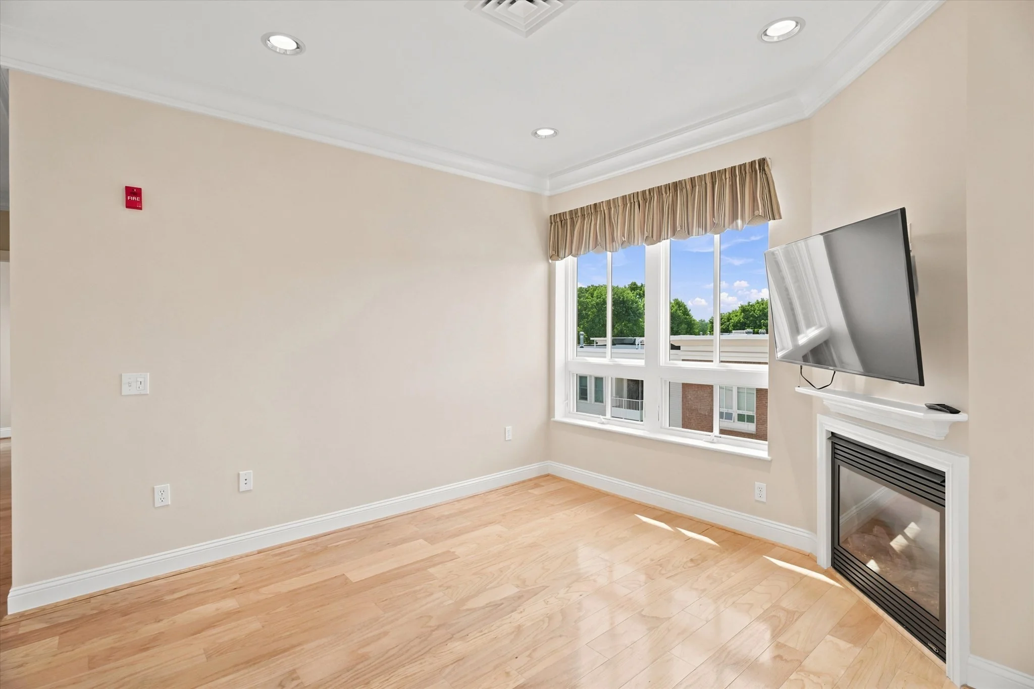2 bed, 2 bath apartment for rent at 629 Hammon St Unit EPH15, Chestnut Hill — photo 11 of 28