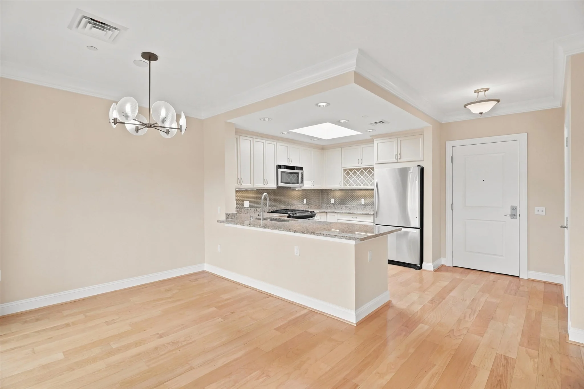2 bed, 2 bath apartment for rent at 629 Hammon St Unit EPH15, Chestnut Hill — photo 12 of 28