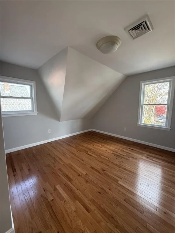 2 bed, 1 bath apartment for rent at 629 Highland Unit 3, Fall River — photo 4 of 8