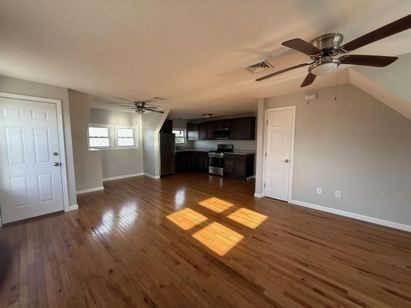 2 bed, 1 bath apartment for rent at 629 Highland Unit 3, Fall River — photo 2 of 8