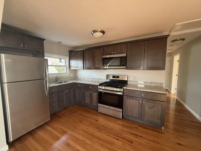 2 bed, 1 bath apartment for rent at 629 Highland Unit 3, Fall River — photo 1 of 8