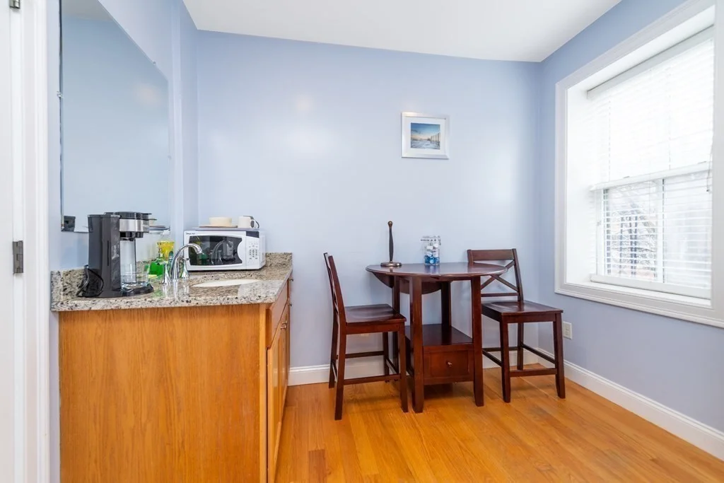 Studio bed, 1 bath apartment for rent at 629 Tremont Unit 5, Boston — photo 4 of 6