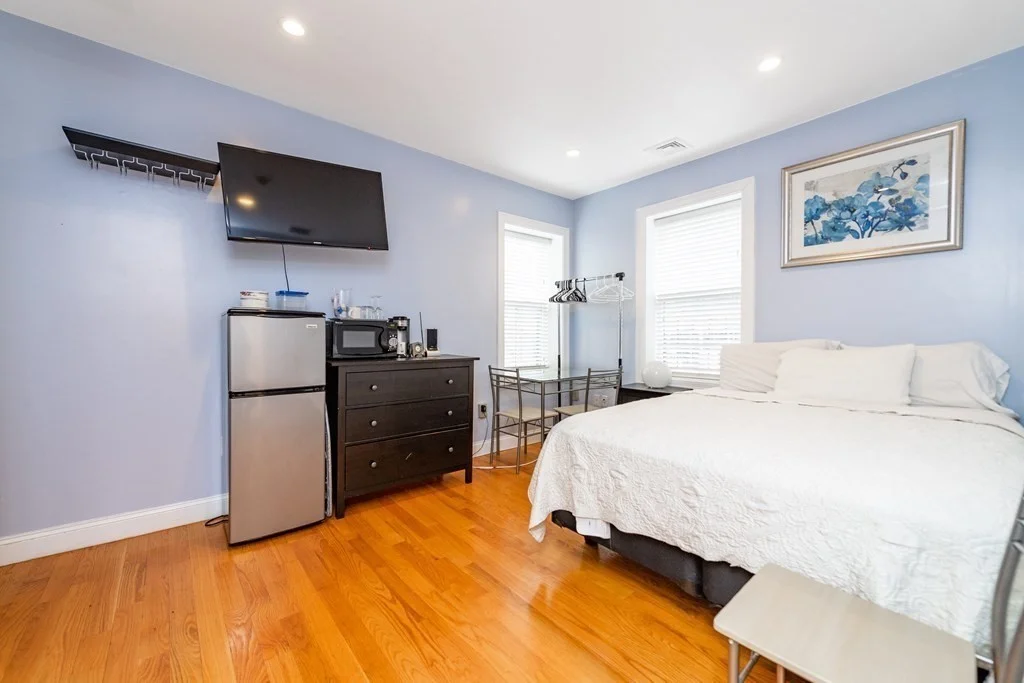 Studio bed, 1 bath apartment for rent at 629 Tremont Unit 5, Boston