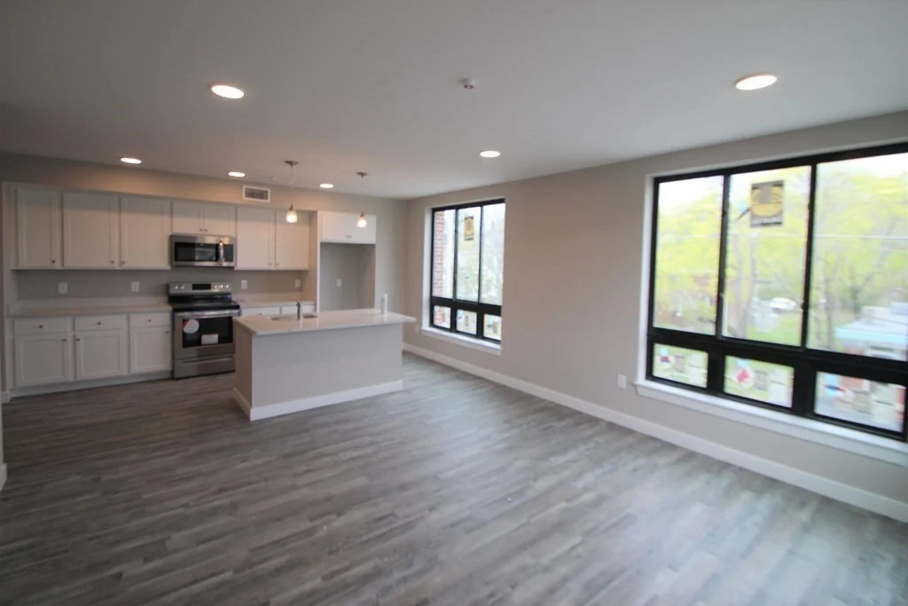 2 bed, 2 bath apartment for rent at 629 Washington St Unit 307, Whitman — photo 5 of 11