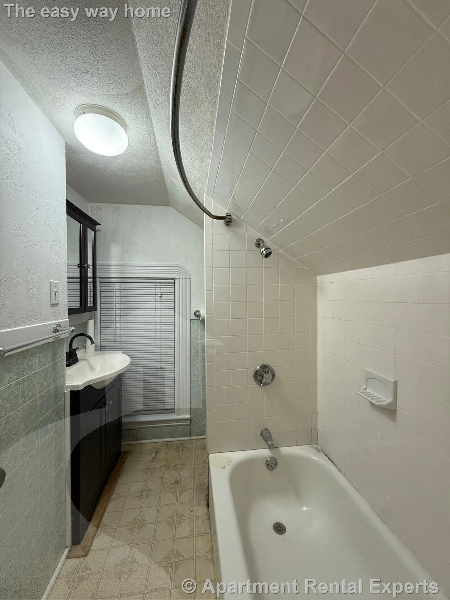 2 bed, 1 bath apartment for rent at 62A Willow Ave Unit 3, Davis Square — photo 7 of 10