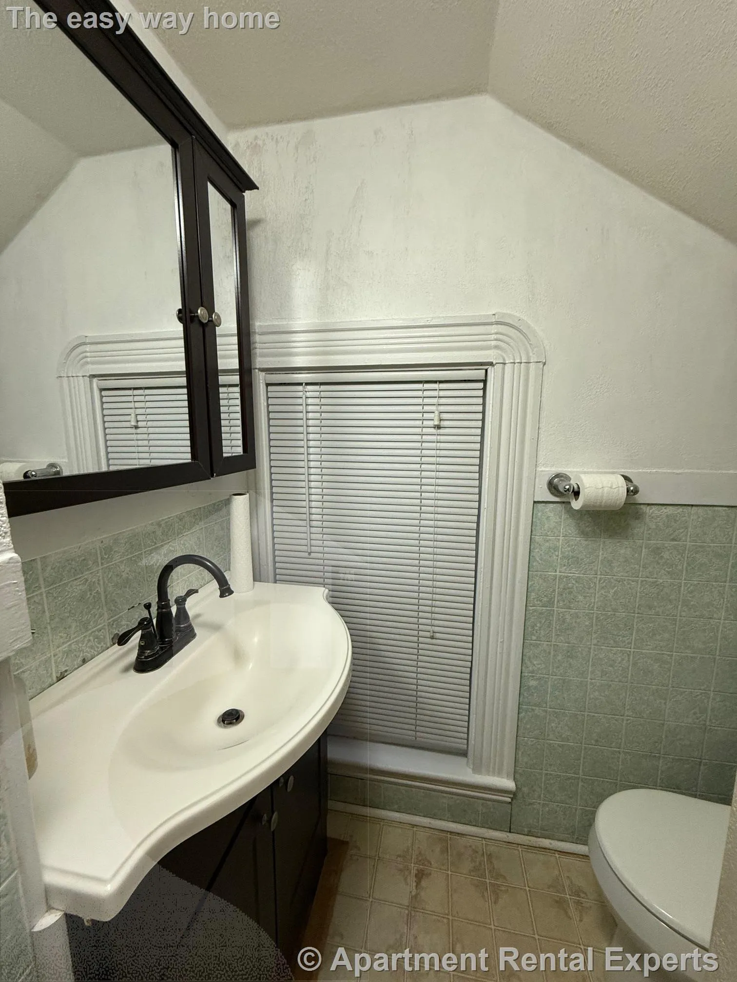 2 bed, 1 bath apartment for rent at 62A Willow Ave Unit 3, Davis Square — photo 8 of 10