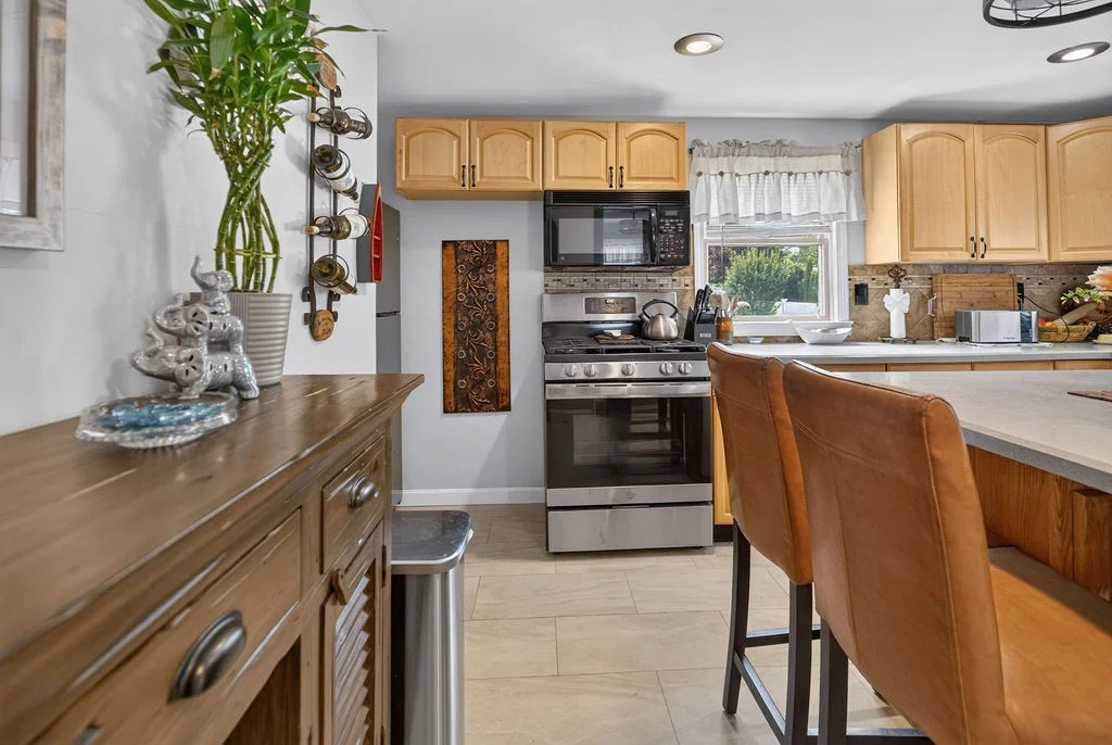 3 bed, 2 bath apartment for rent at 63 Asiaf Way, Manomet — photo 19 of 32