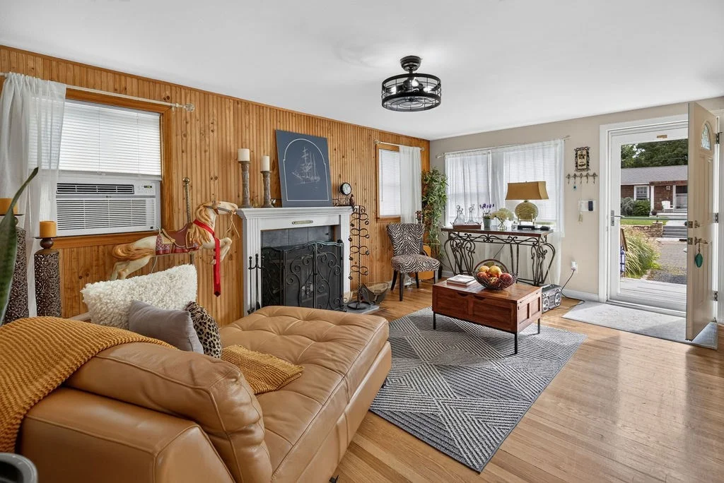 3 bed, 2 bath apartment for rent at 63 Asiaf Way, Manomet — photo 6 of 32