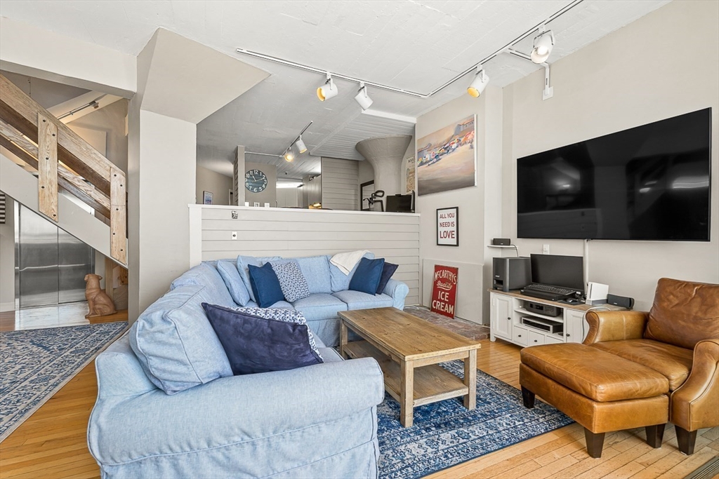 2 bed, 2 bath apartment for rent at 63 Atlantic Ave Unit 4A, Waterfront — photo 6 of 27