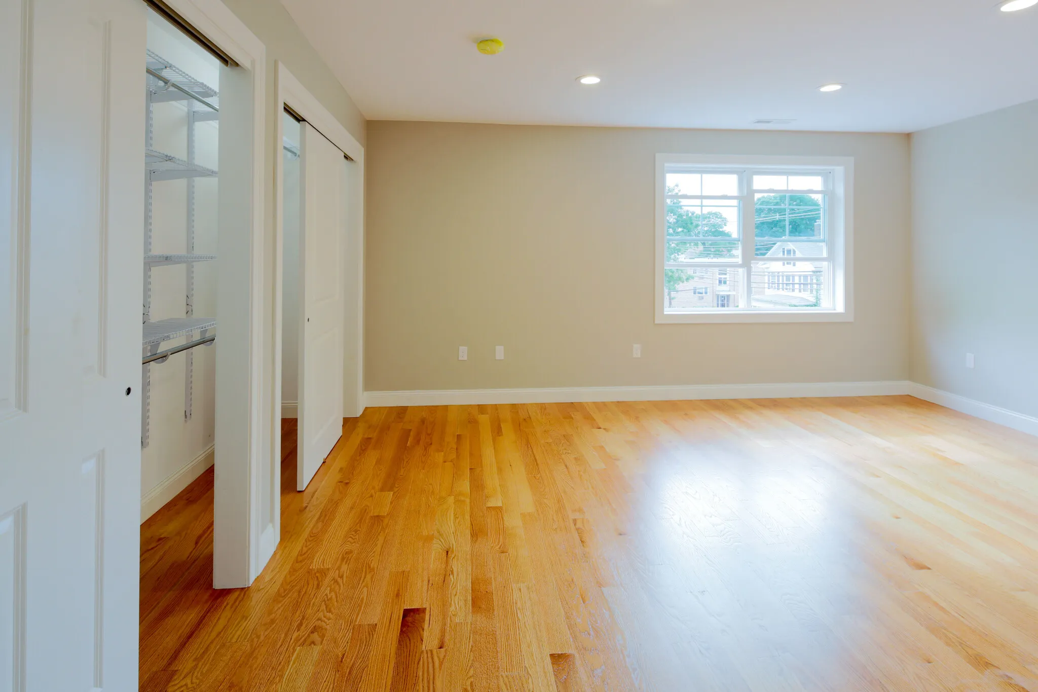 3 bed, 3.5 bath apartment for rent at 63 Bacon St Unit 2, Banks Square — photo 17 of 31