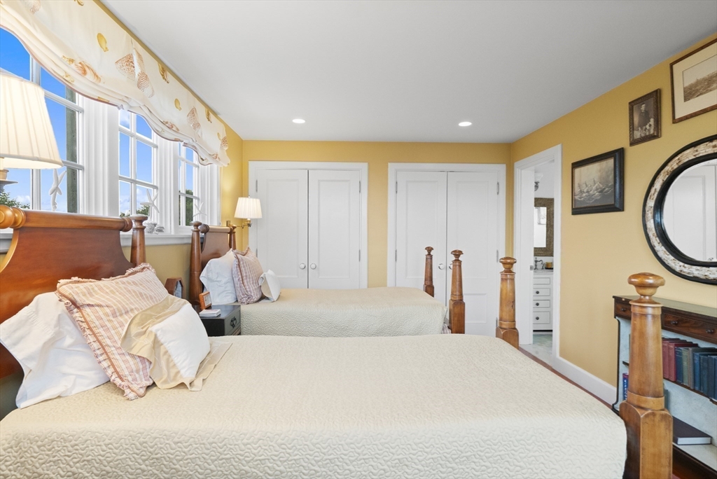 8+ bed, 4+ bath apartment for rent at 63 Baxter Rd, Siasconset — photo 21 of 21