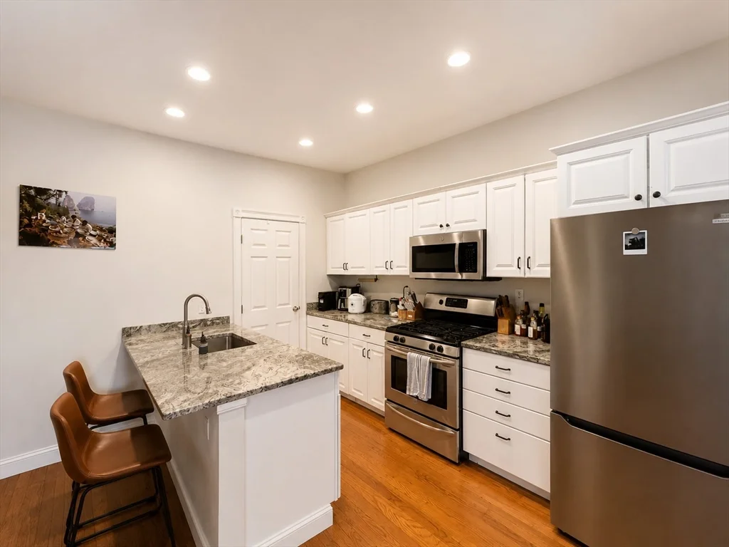 3 bed, 2 bath apartment for rent at 63 Berkeley St Unit 3, South End — photo 2 of 6