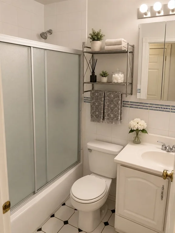 3 bed, 2 bath apartment for rent at 63 Berkeley St Unit 3, South End — photo 4 of 6