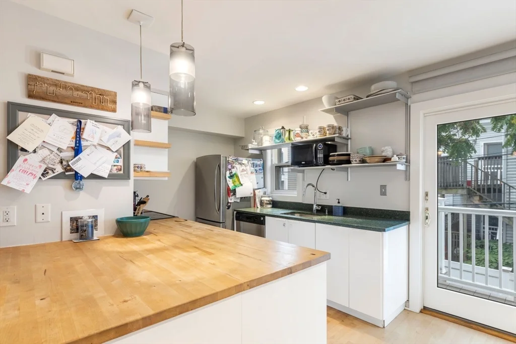2 bed, 1 bath apartment for rent at 63 Bolton St Unit 63, South Boston — photo 7 of 29