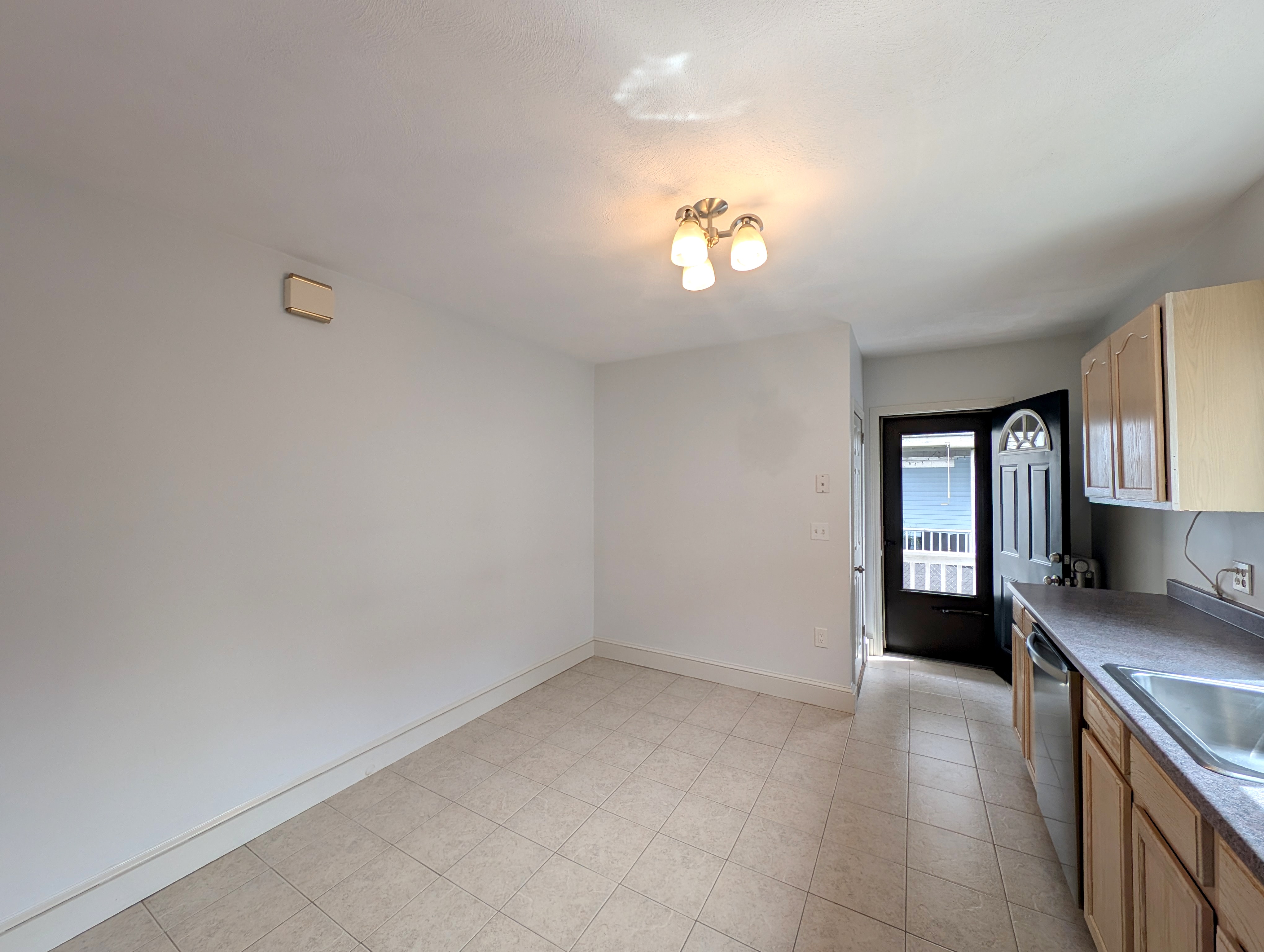 2.5 bed, 1 bath apartment for rent at 63 Boston Ave Unit 63, Powder House Square — photo 8 of 23