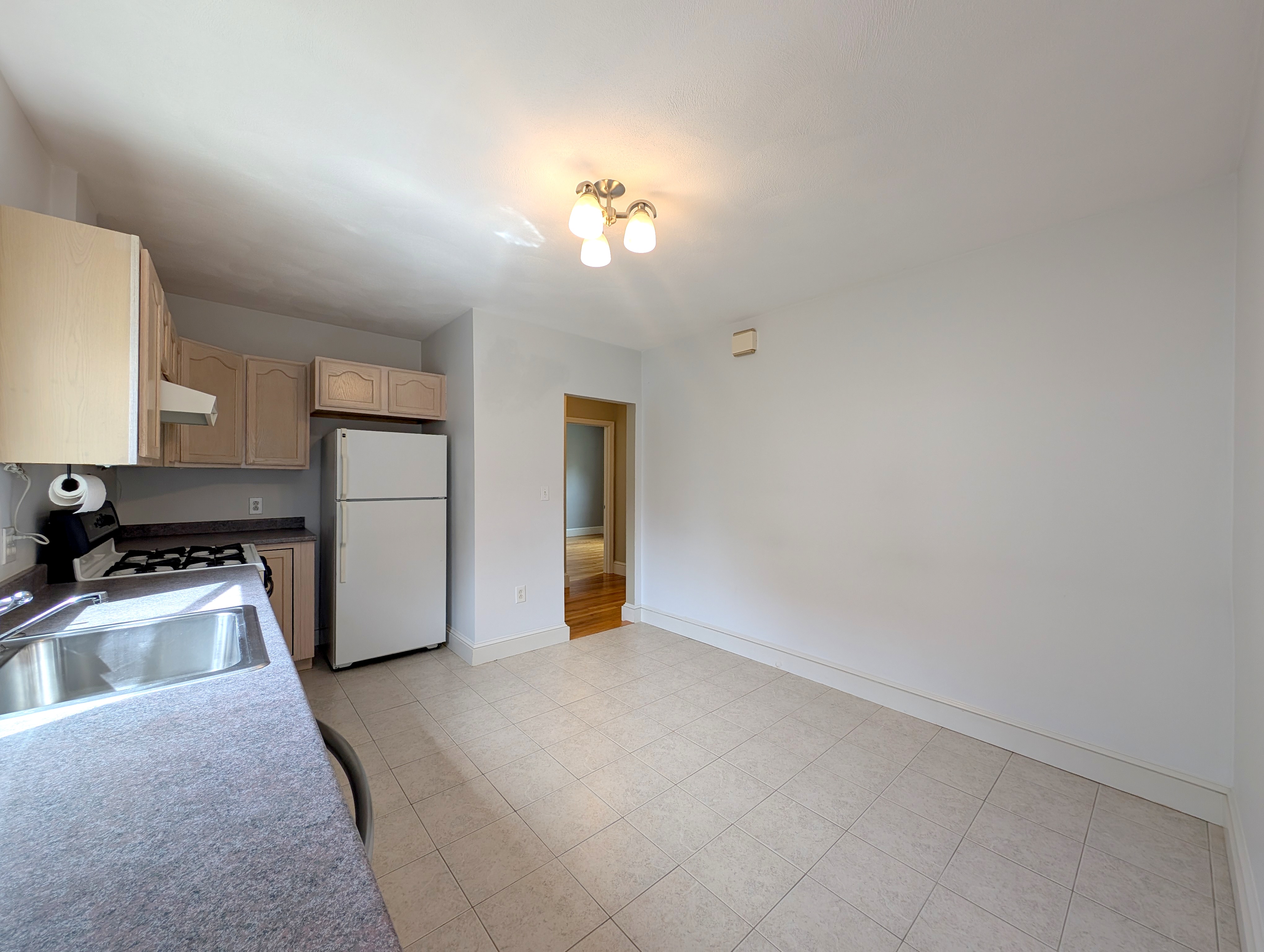 2.5 bed, 1 bath apartment for rent at 63 Boston Ave Unit 63, Powder House Square — photo 9 of 23