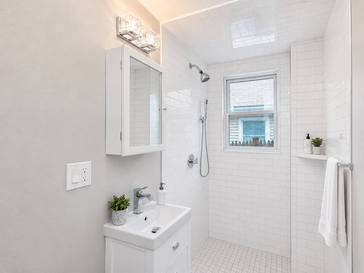 2 bed, 1 bath apartment for rent at 63 Catherine St Unit 65, Jamaica Plain — photo 6 of 10