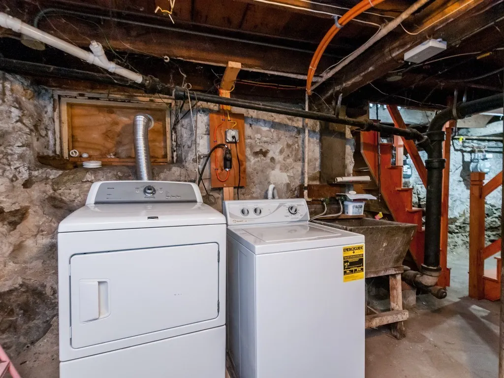 2 bed, 1 bath apartment for rent at 63 Catherine St Unit 65, Jamaica Plain — photo 4 of 10