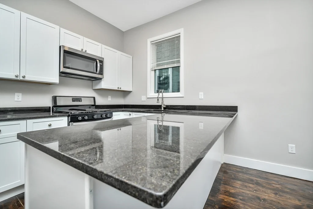 2 bed, 1 bath apartment for rent at 63 Clifford St Unit 1, Roxbury — photo 13 of 25