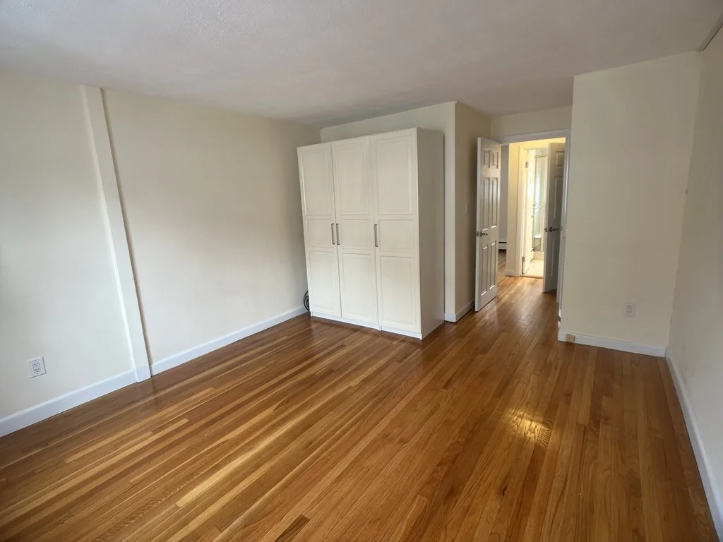 1 bed, 1 bath apartment for rent at 63 Colborne Rd Unit 3, Brighton — photo 5 of 8