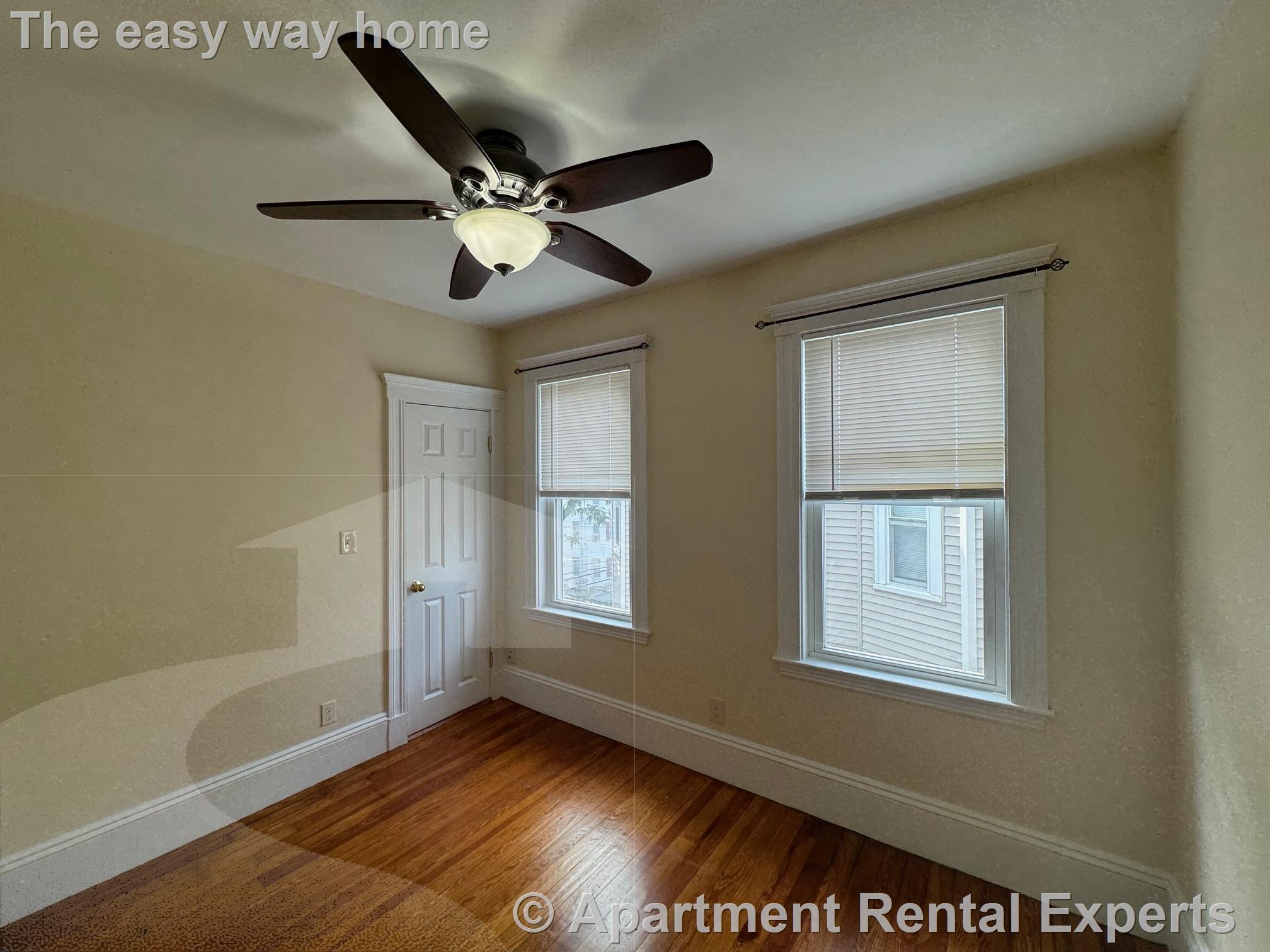 2 bed, 1 bath apartment for rent at 63 Conwell Ave Unit 3, Tufts — photo 6 of 17