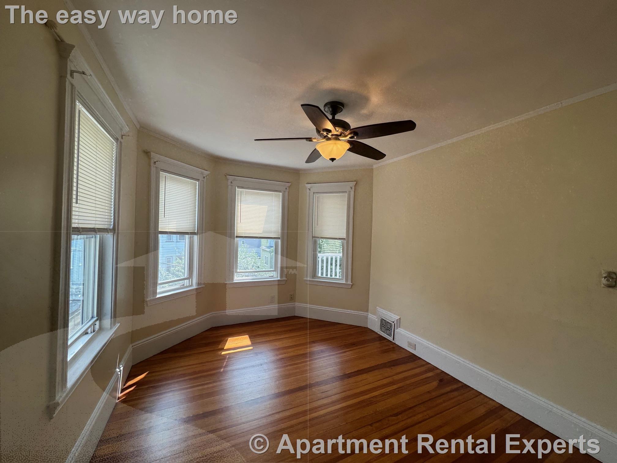 2 bed, 1 bath apartment for rent at 63 Conwell Ave Unit 3, Tufts — photo 3 of 17