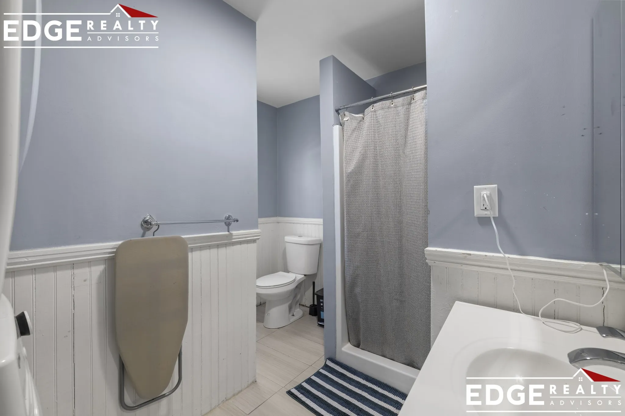 4 bed, 2 bath apartment for rent at 63 Coolidge Rd Unit 2, Allston — photo 8 of 18