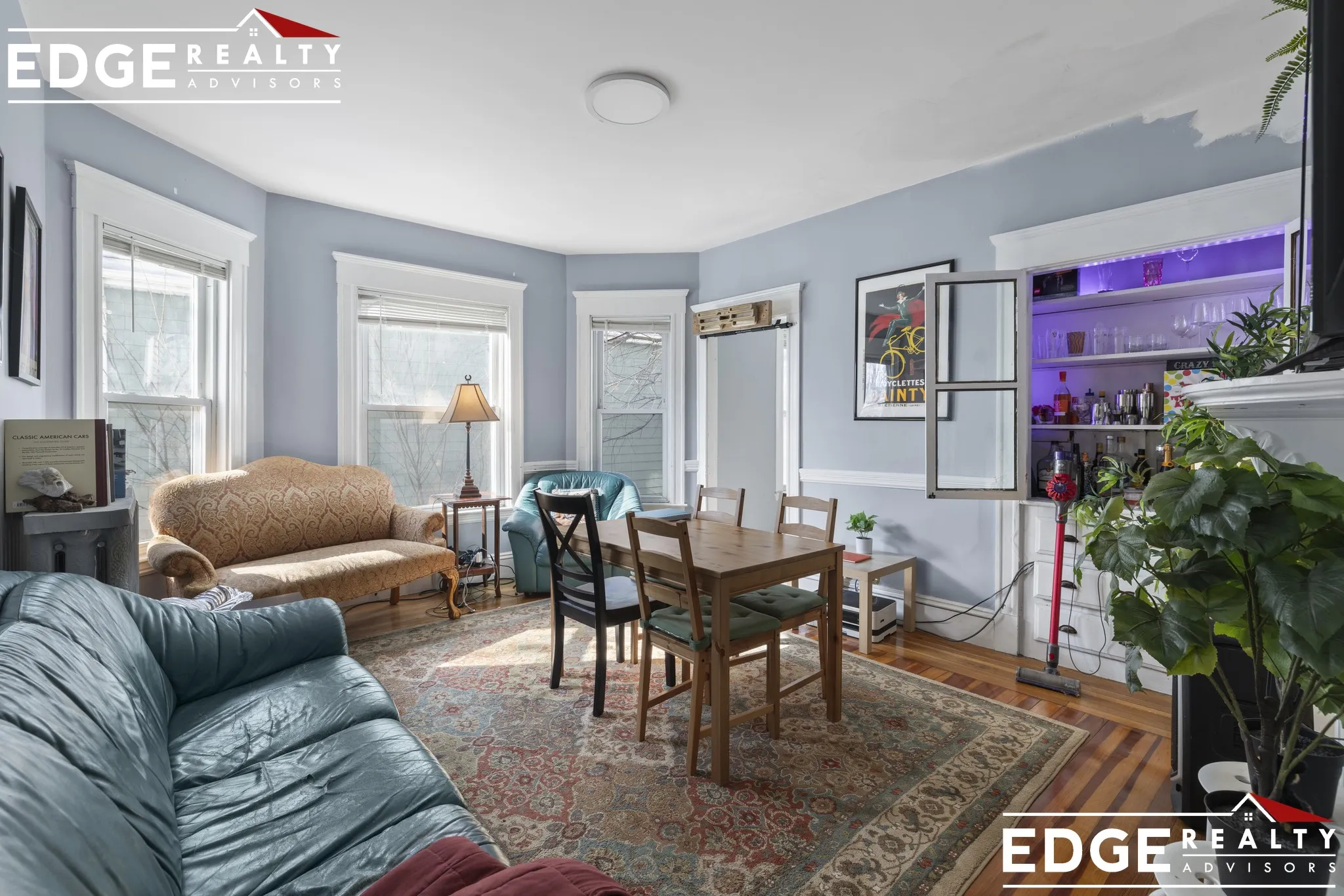 4 bed, 2 bath apartment for rent at 63 Coolidge Rd Unit 2, Allston — photo 2 of 18