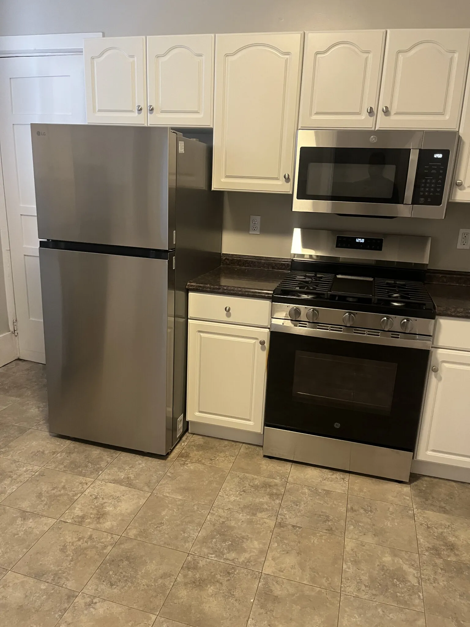 1 bed, 1 bath apartment for rent at 63 Dana St Unit U8, Mid Cambridge — photo 2 of 13