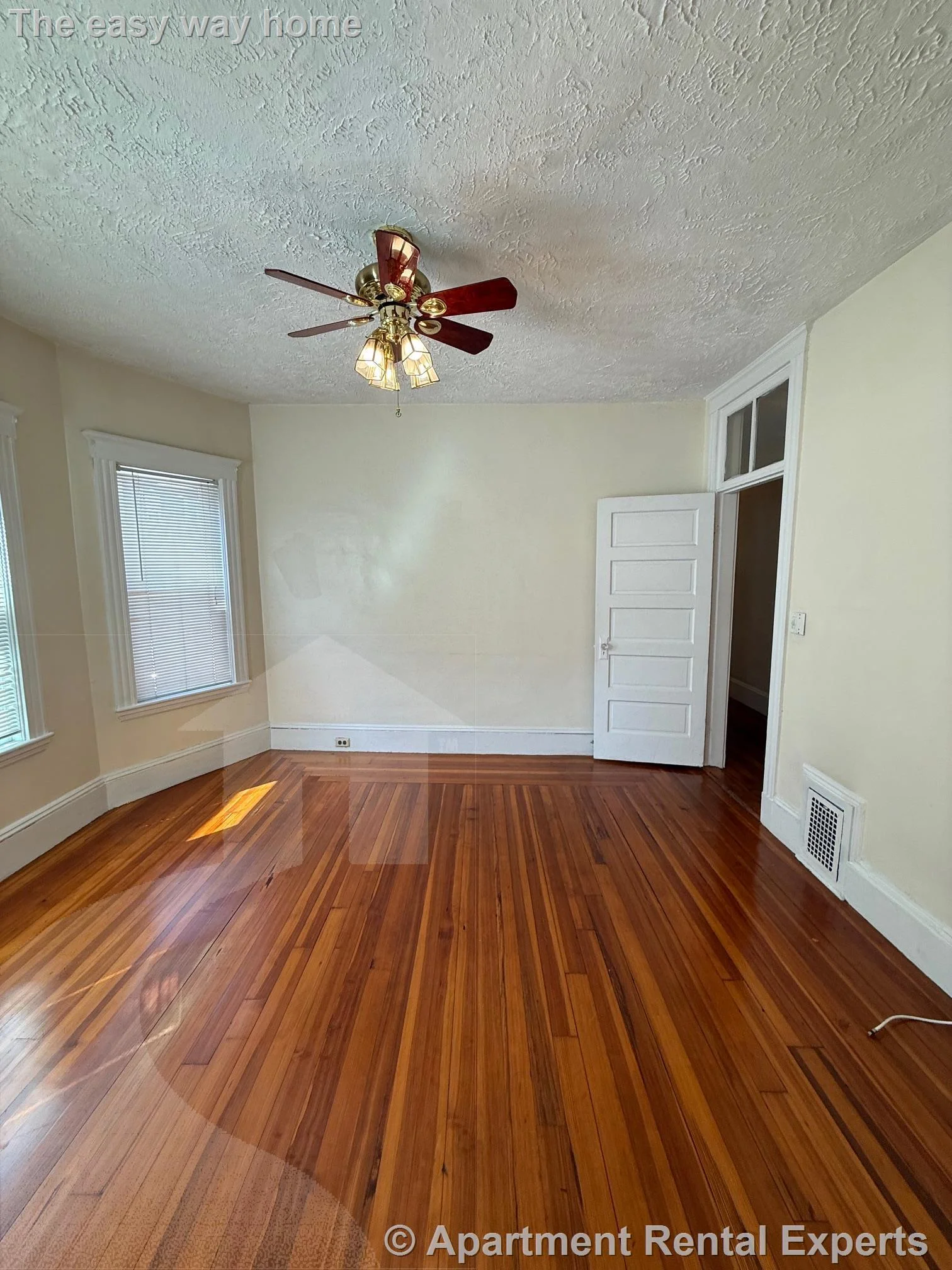 2 bed, 1 bath apartment for rent at 63 Dimick St Unit 1, Ward Two — photo 6 of 13