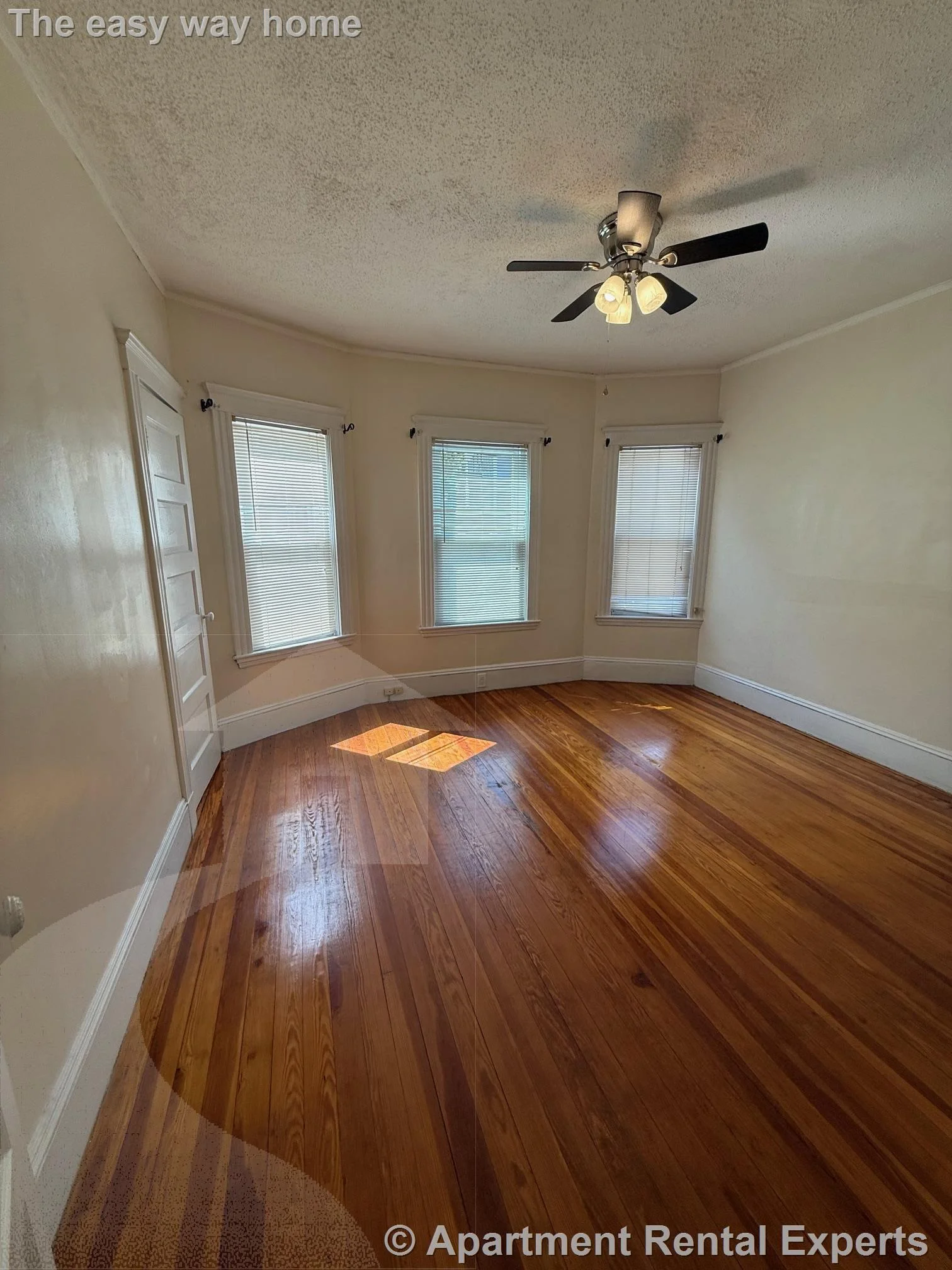 2 bed, 1 bath apartment for rent at 63 Dimick St Unit 1, Ward Two — photo 3 of 13