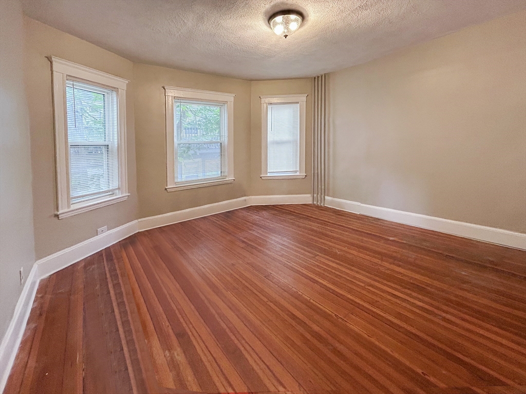 3 bed, 1 bath apartment for rent at 63 Draper St Unit 1, Dorchester — photo 11 of 19