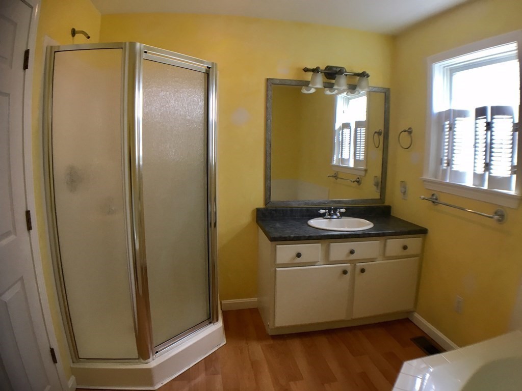 1 bed, 1 bath apartment for rent at 63 Ellerton St Unit 1, Revere — photo 8 of 11