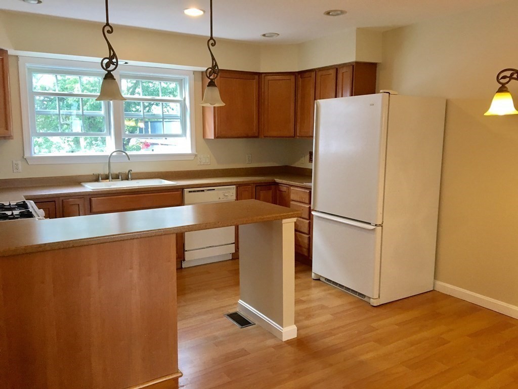 1 bed, 1 bath apartment for rent at 63 Ellerton St Unit 1, Revere — photo 5 of 11