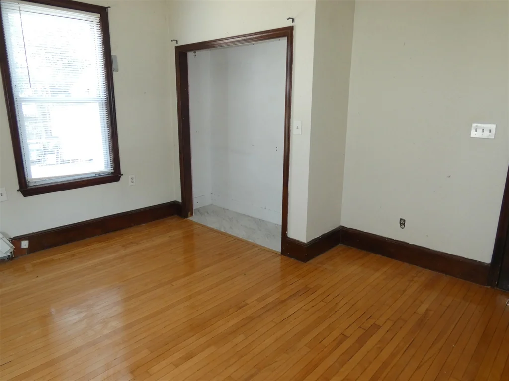 1 bed, 1 bath apartment for rent at 63 Emerald St Unit 1, Malden — photo 6 of 7