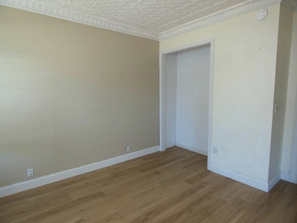 1 bed, 1 bath apartment for rent at 63 Emerald St Unit 1, Malden — photo 4 of 7
