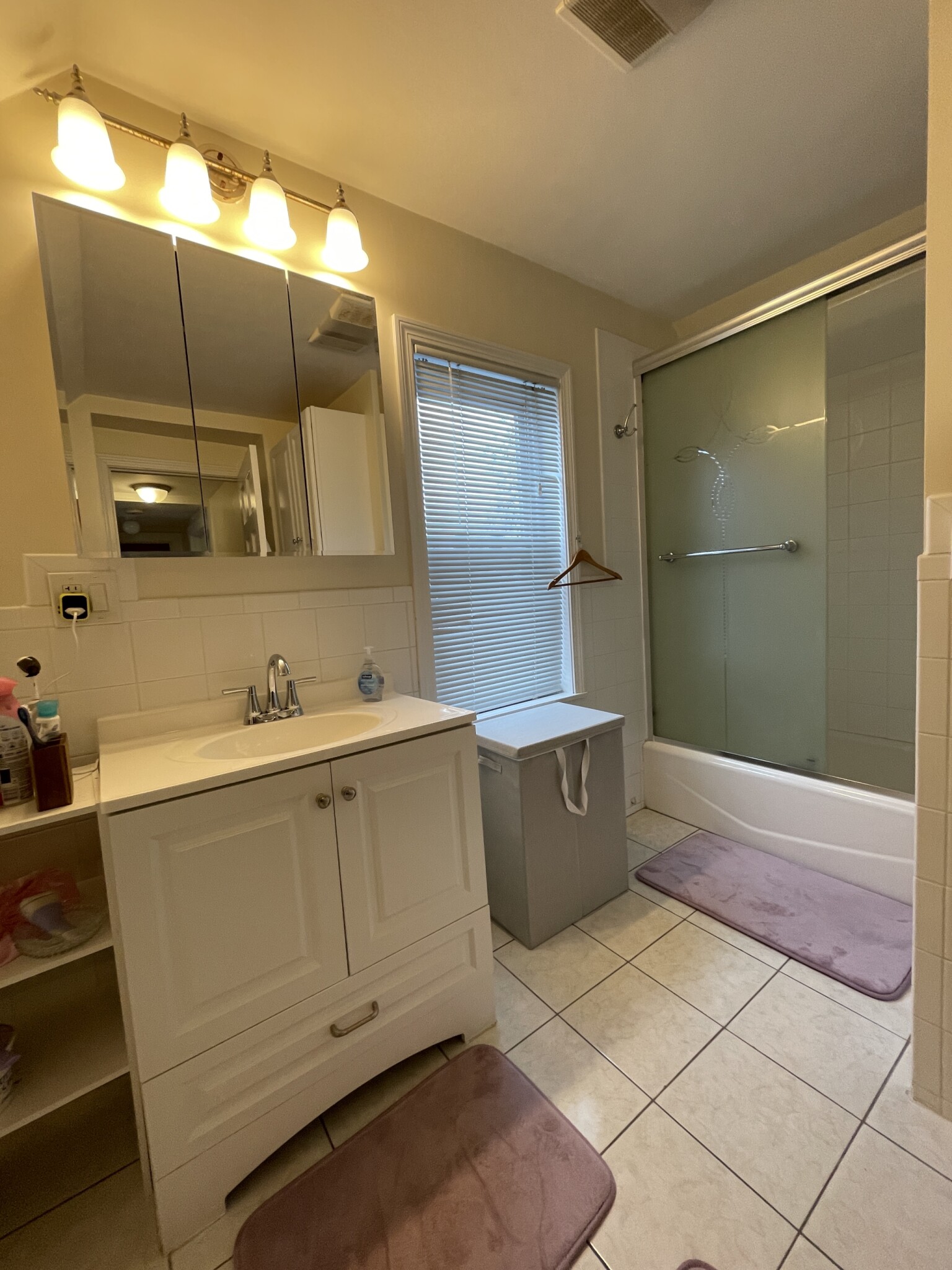 4 bed, 2 bath apartment for rent at 63 Fairbanks St Unit 2, Brighton — photo 33 of 40
