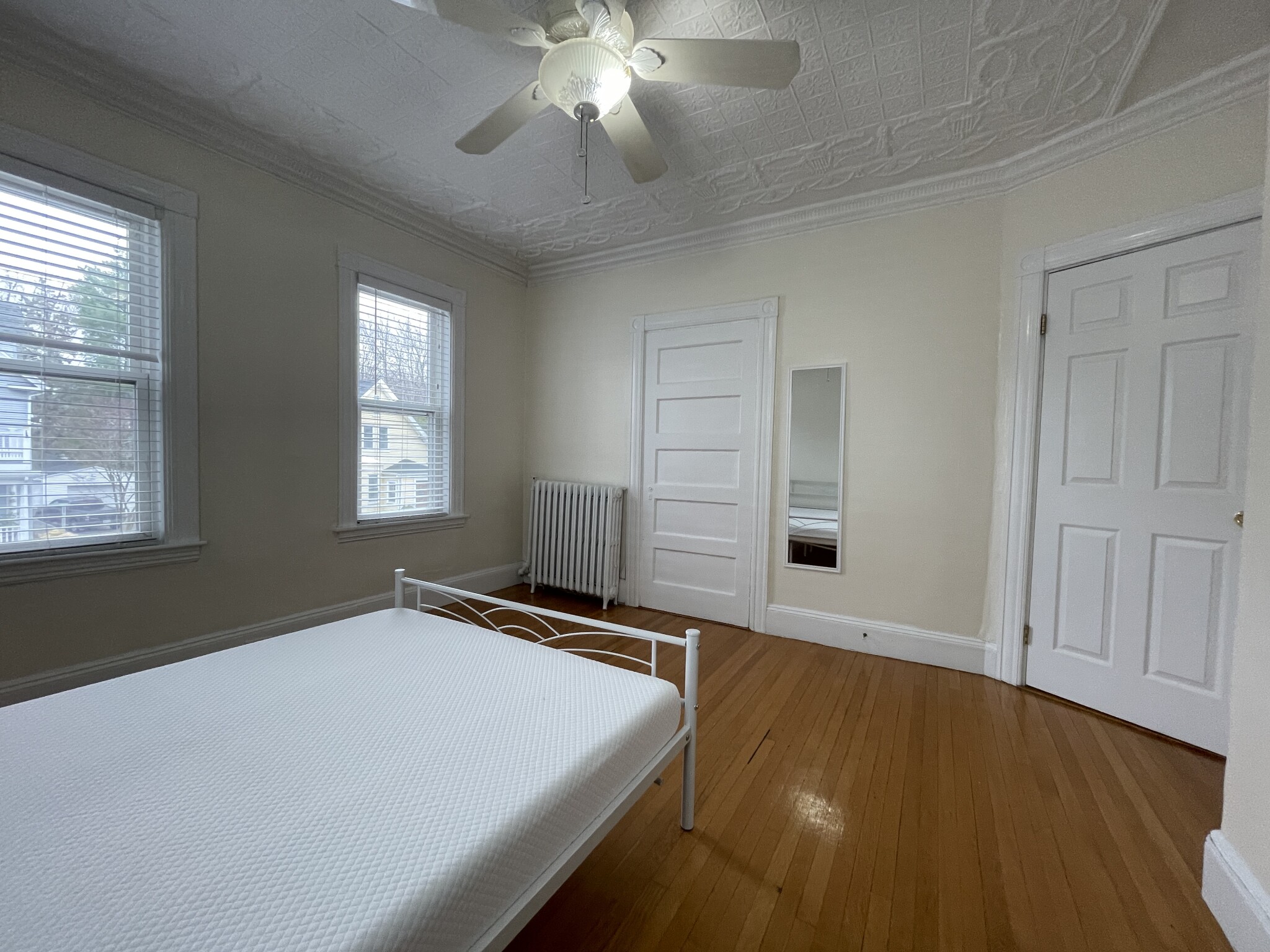 4 bed, 2 bath apartment for rent at 63 Fairbanks St Unit 2, Brighton — photo 8 of 40